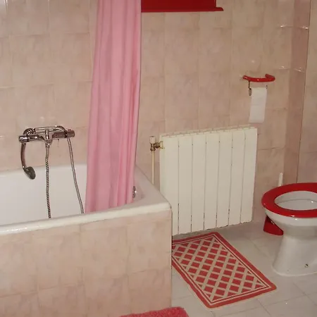 Apartman - Omis בית הארחה Tugare