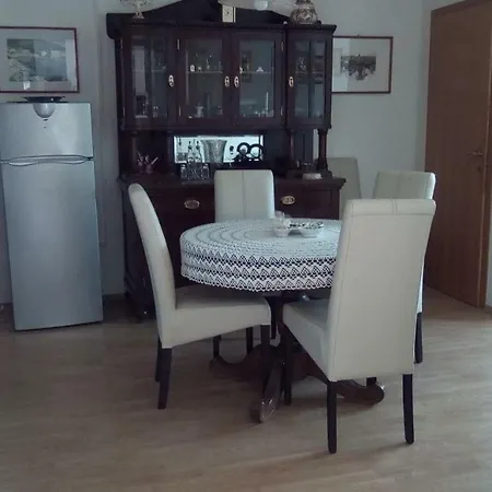Gasthuis Apartman - Omis Tugare